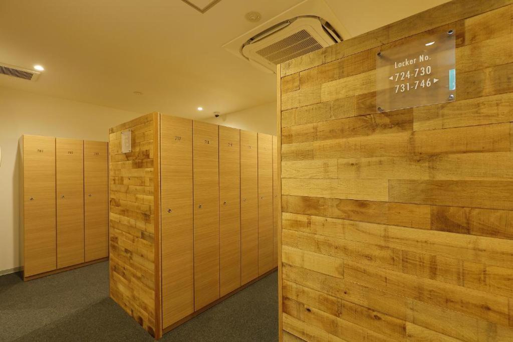 Acro Capsule Hotel Namba Dotonbori Ōsaka Eksteriør bilde