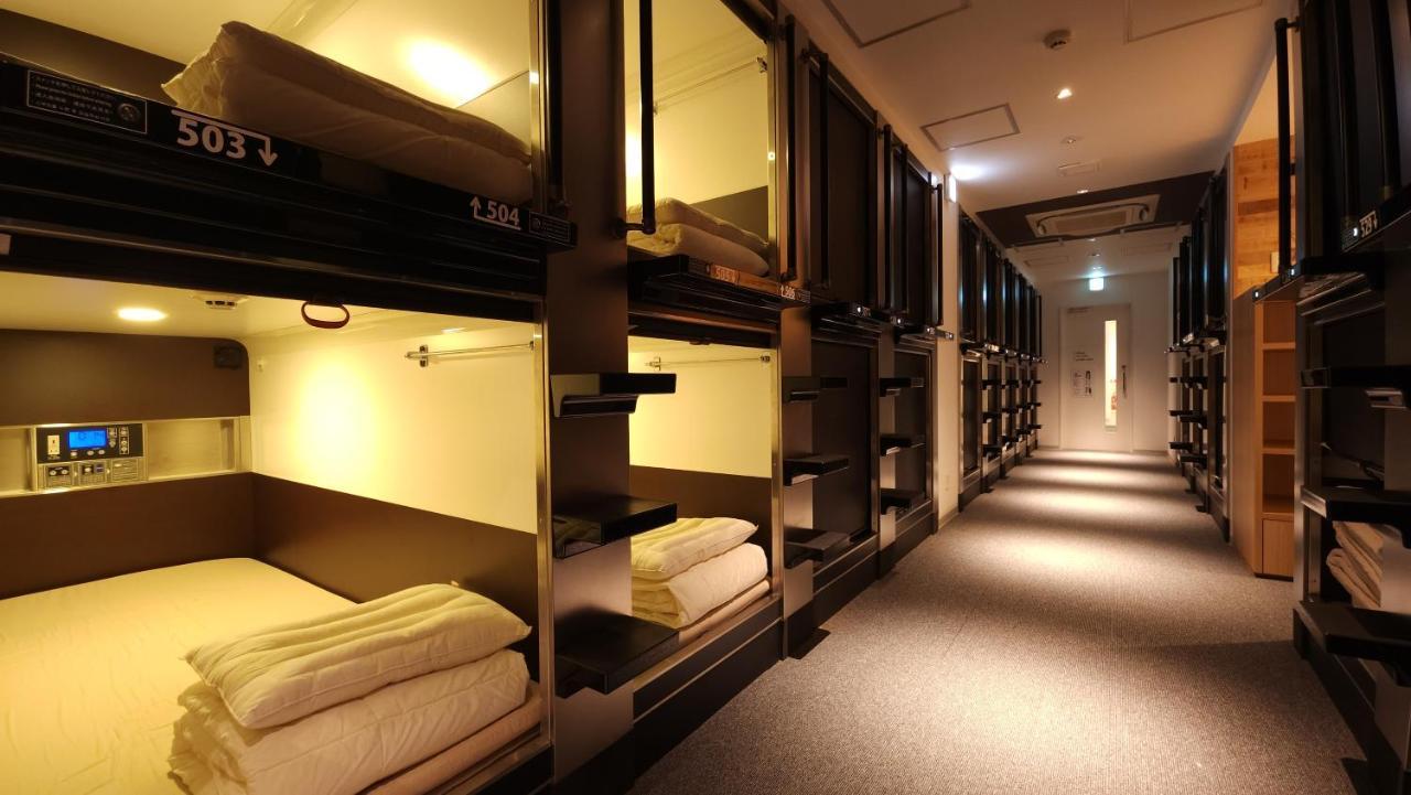 Acro Capsule Hotel Namba Dotonbori Ōsaka Eksteriør bilde