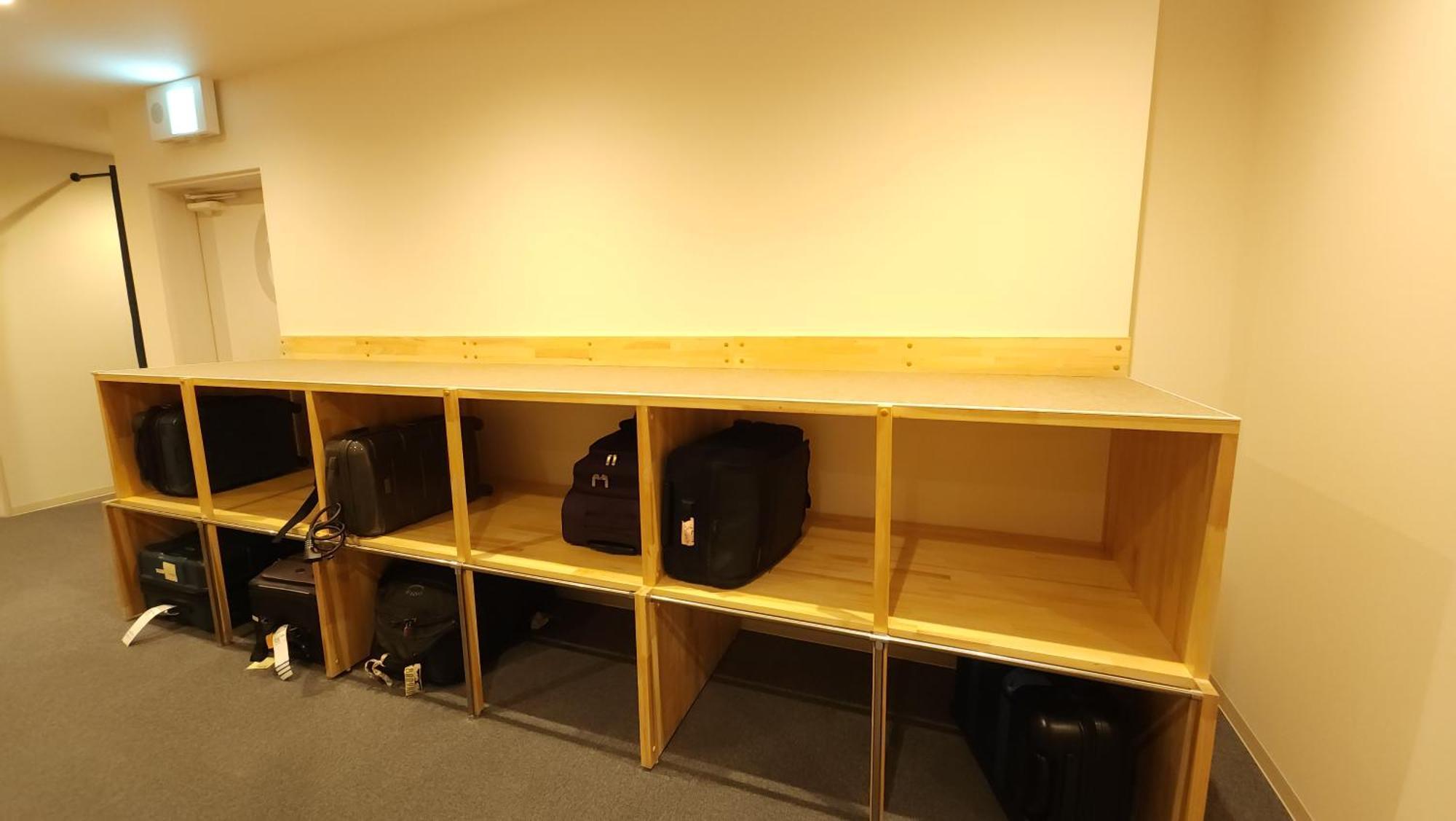 Acro Capsule Hotel Namba Dotonbori Ōsaka Eksteriør bilde